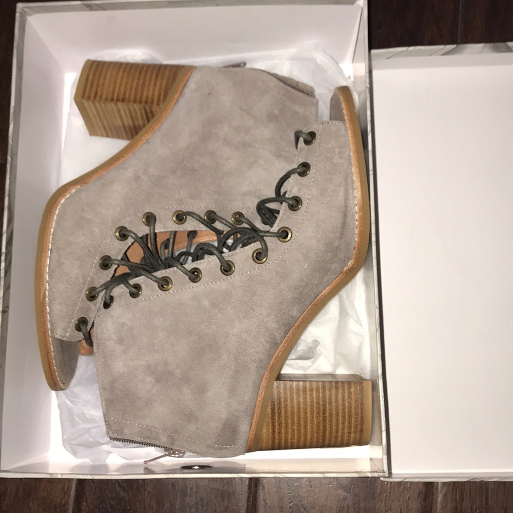 Jeffrey Campbell cors taupe suede heeled sandal